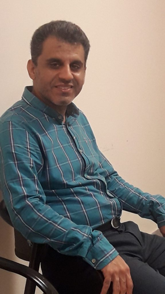 دکتر عدنان صادقی لاری